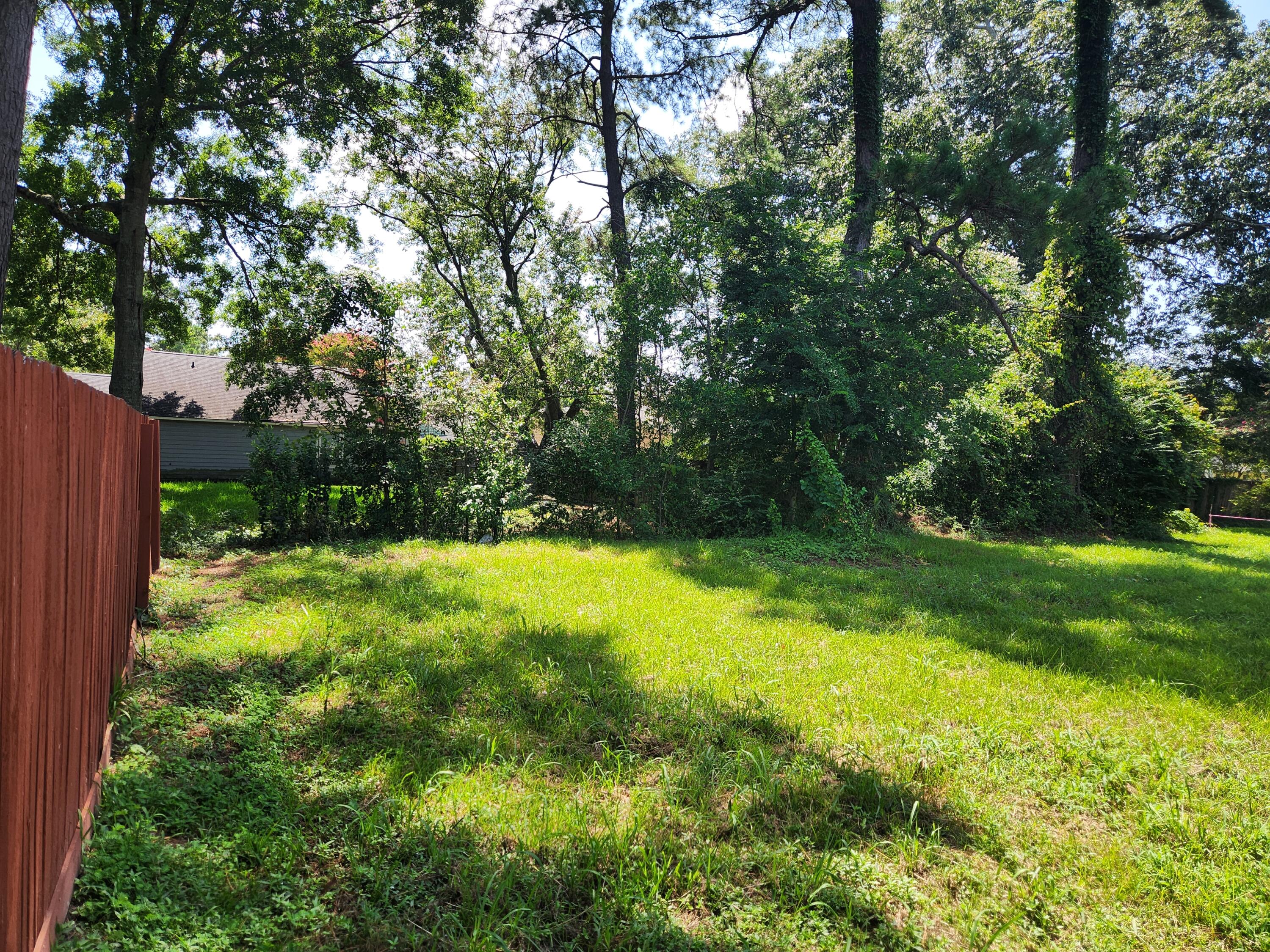1553 Kentwood Circle