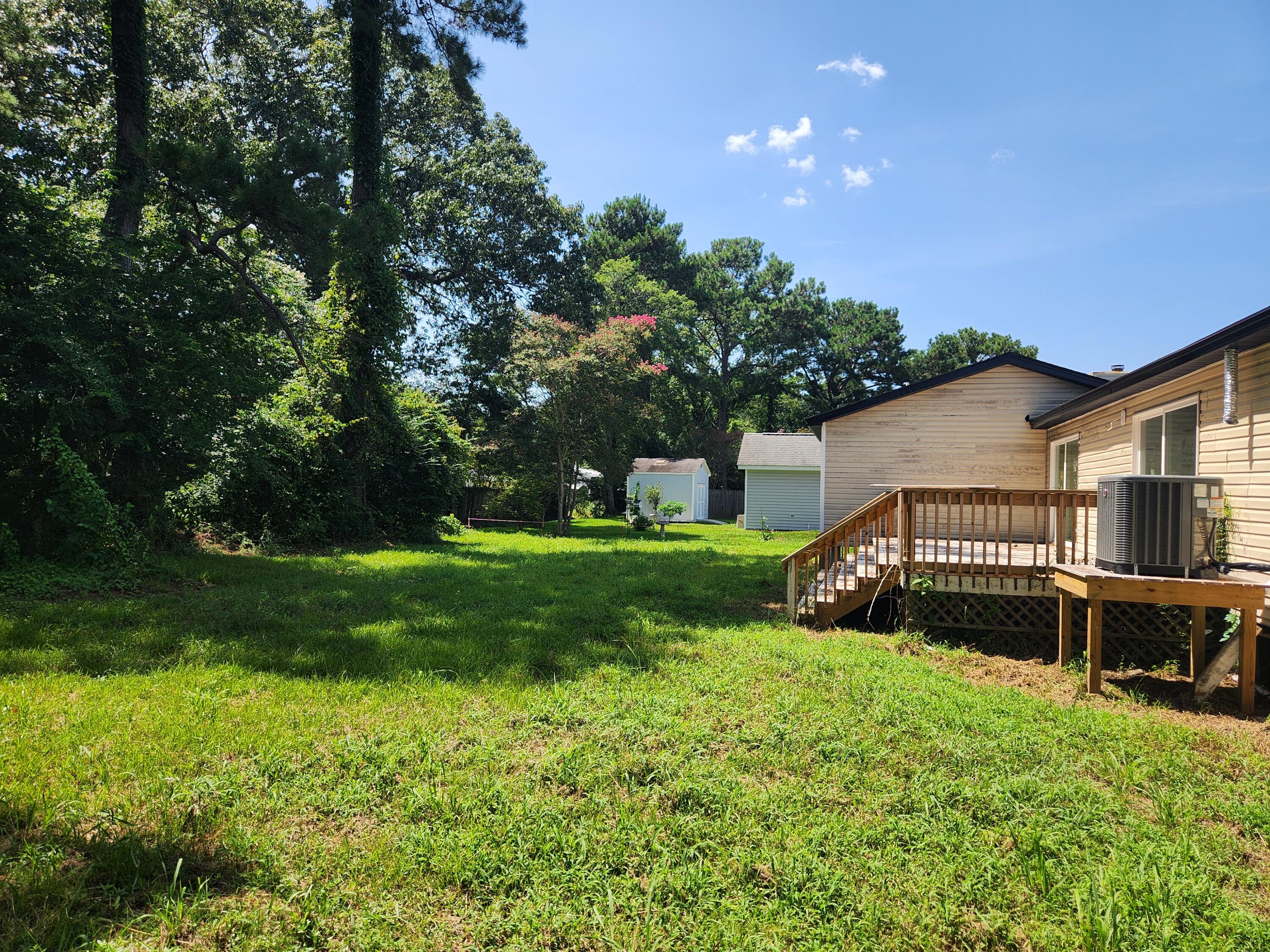 1553 Kentwood Circle