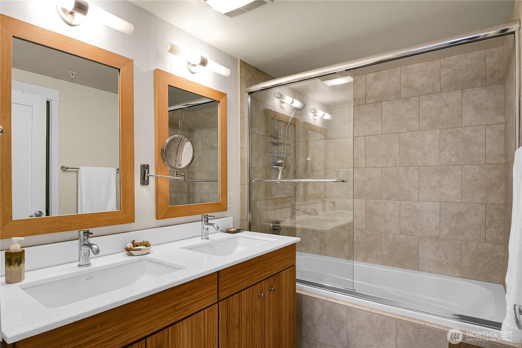 81 Clay Street Unit: 324