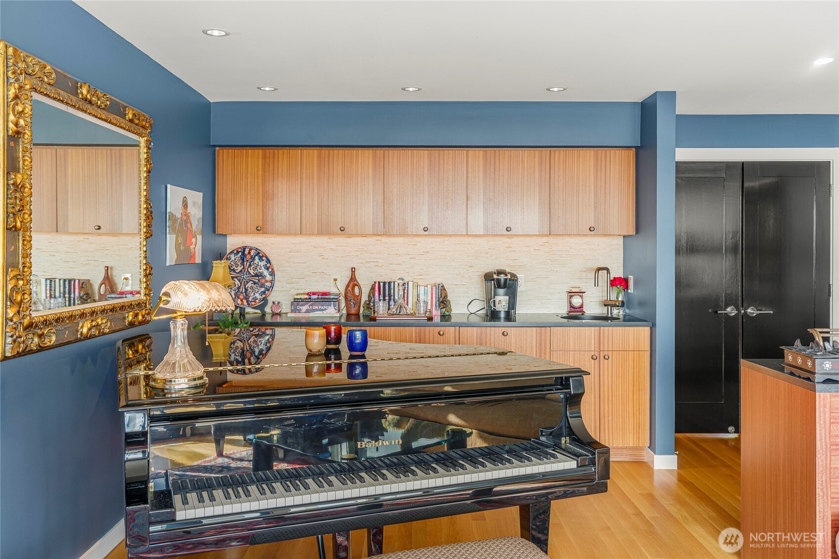 1640 Magnolia Boulevard W