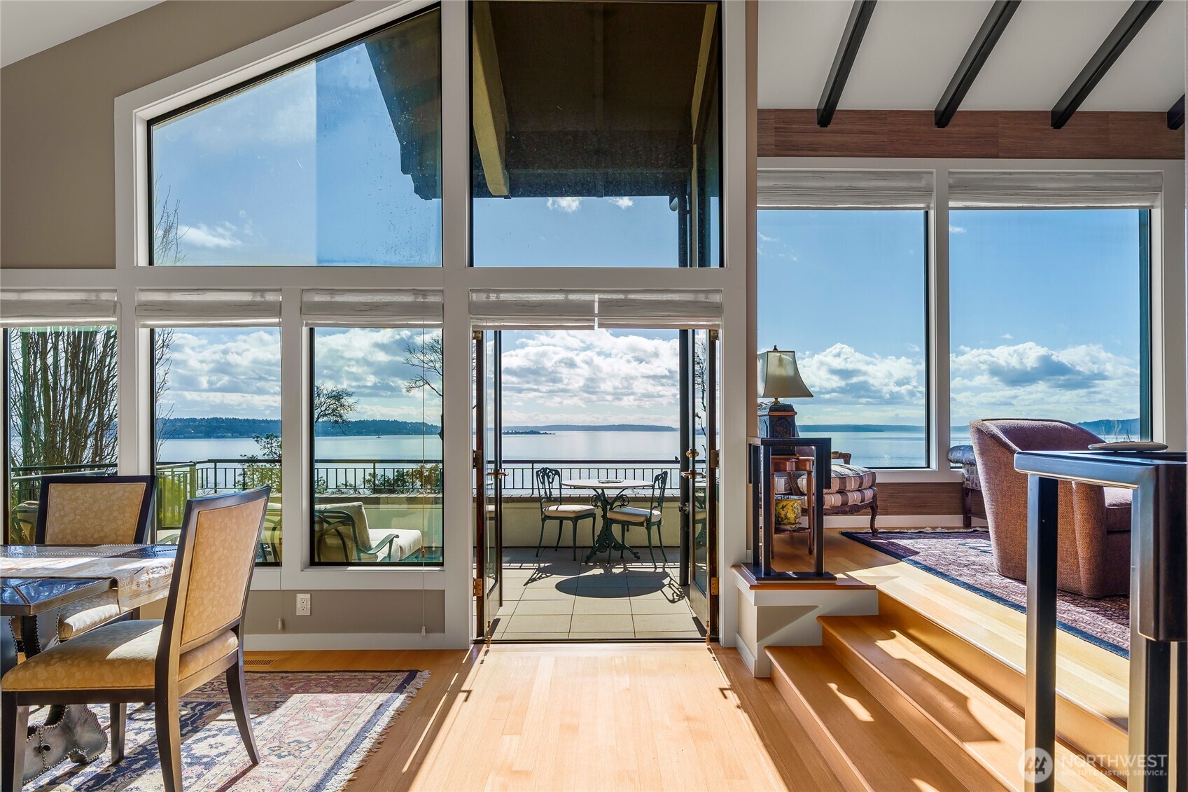 1640 Magnolia Boulevard W