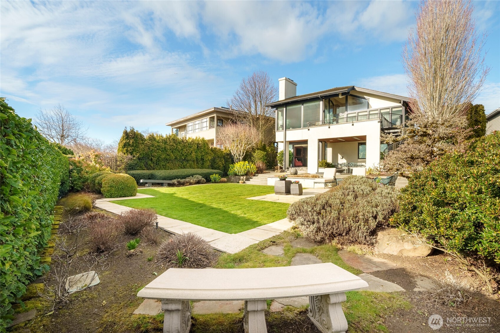 1640 Magnolia Boulevard W