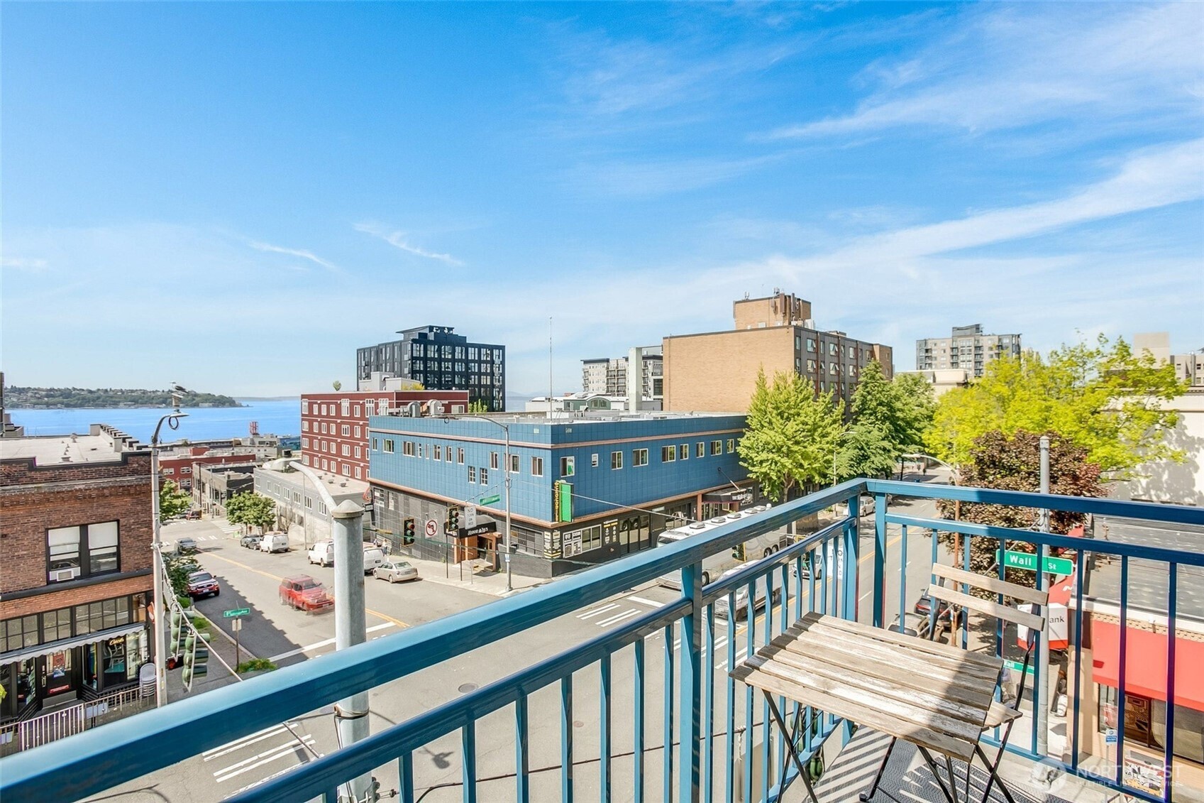 2414 1st Avenue Unit: 409