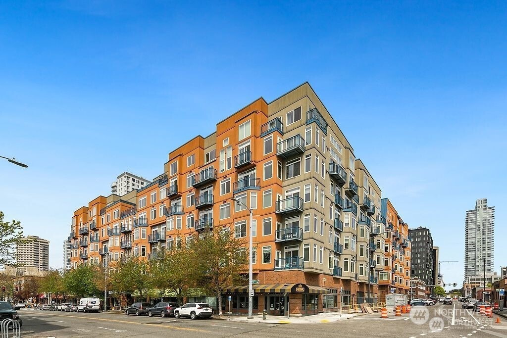 2414 1st Avenue Unit: 409