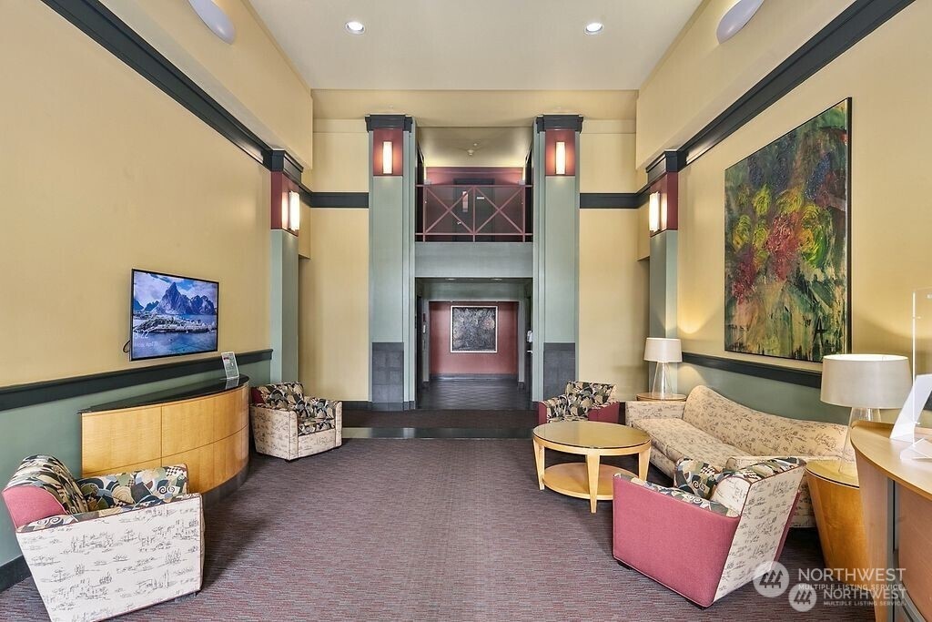 2414 1st Avenue Unit: 409