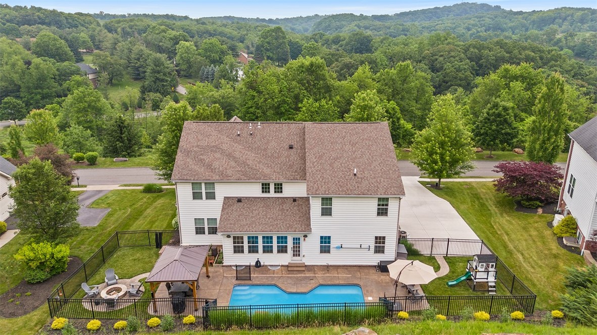 137 Sweetwater Drive