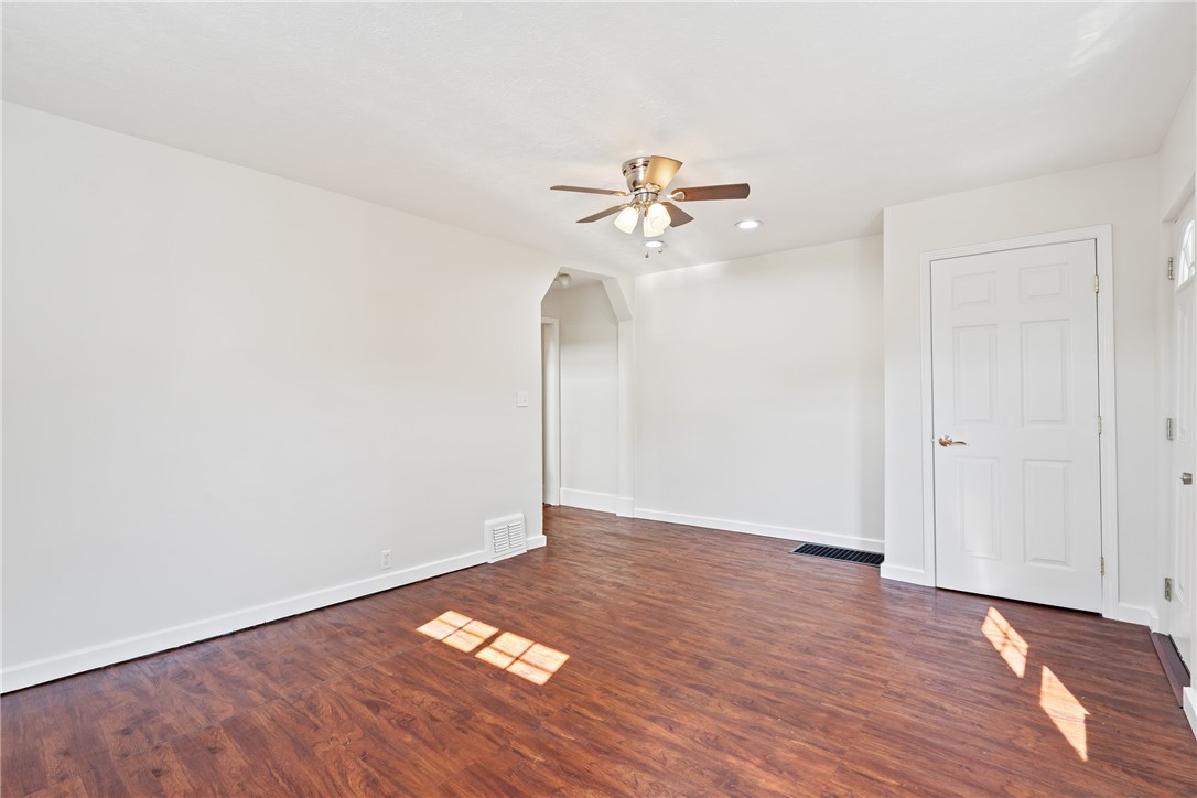 320 Sprott Way