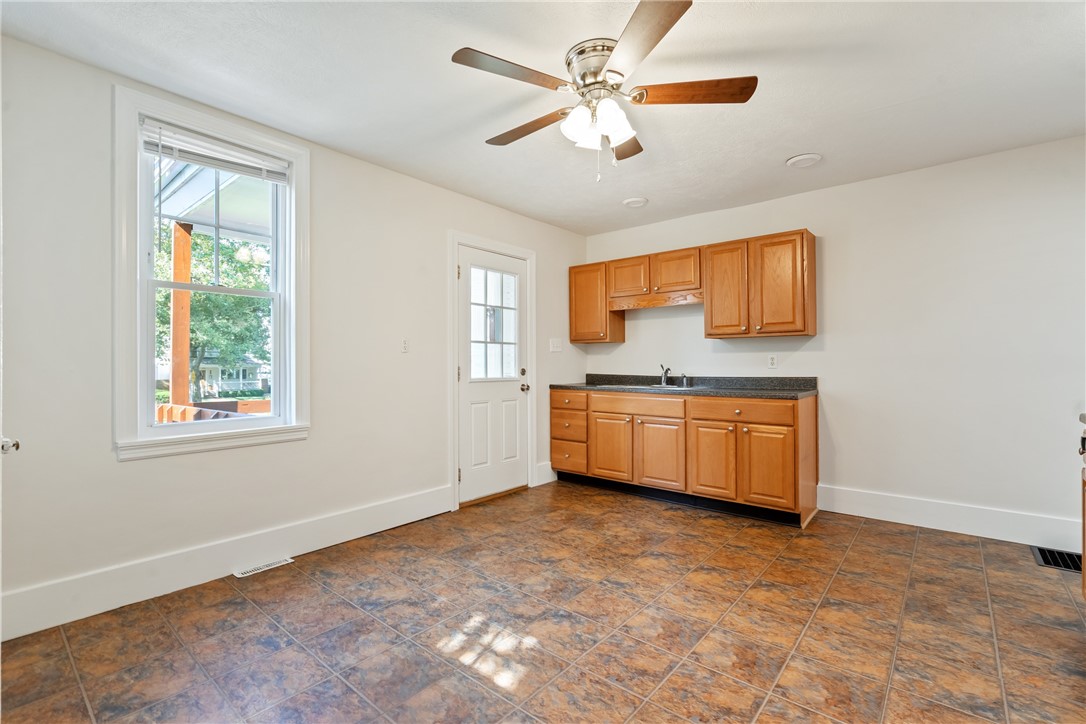 320 Sprott Way