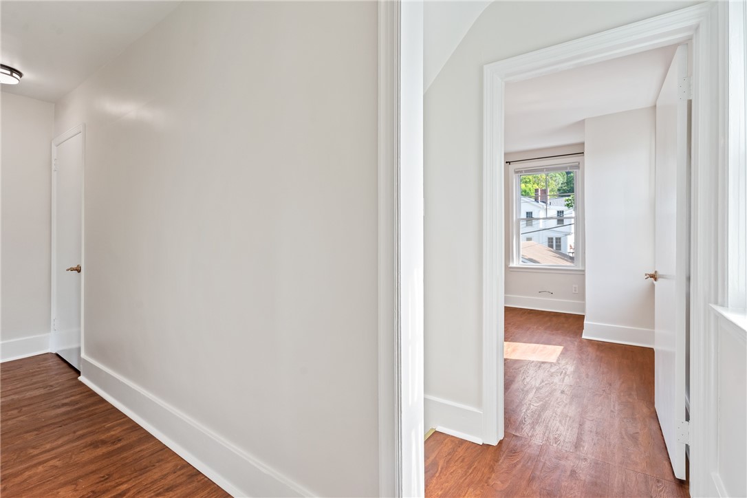 320 Sprott Way