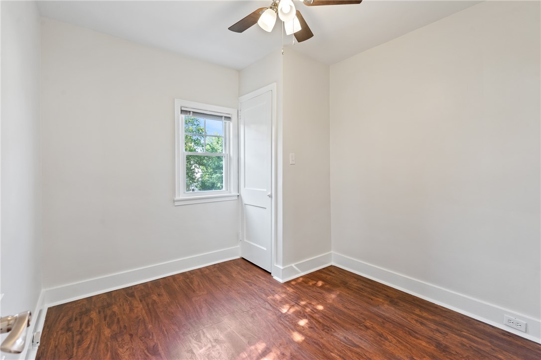 320 Sprott Way