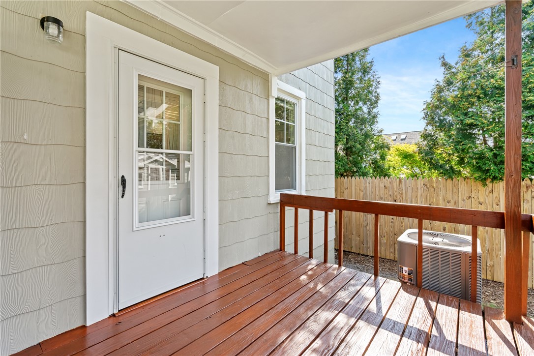 320 Sprott Way