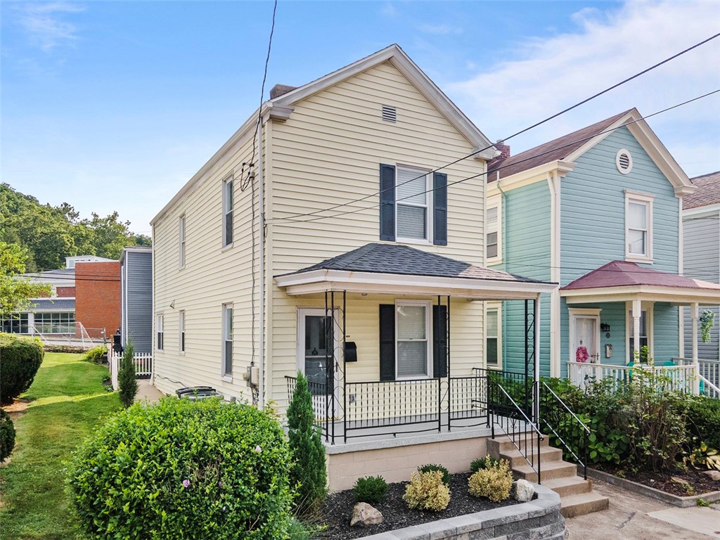 325 Elizabeth Street