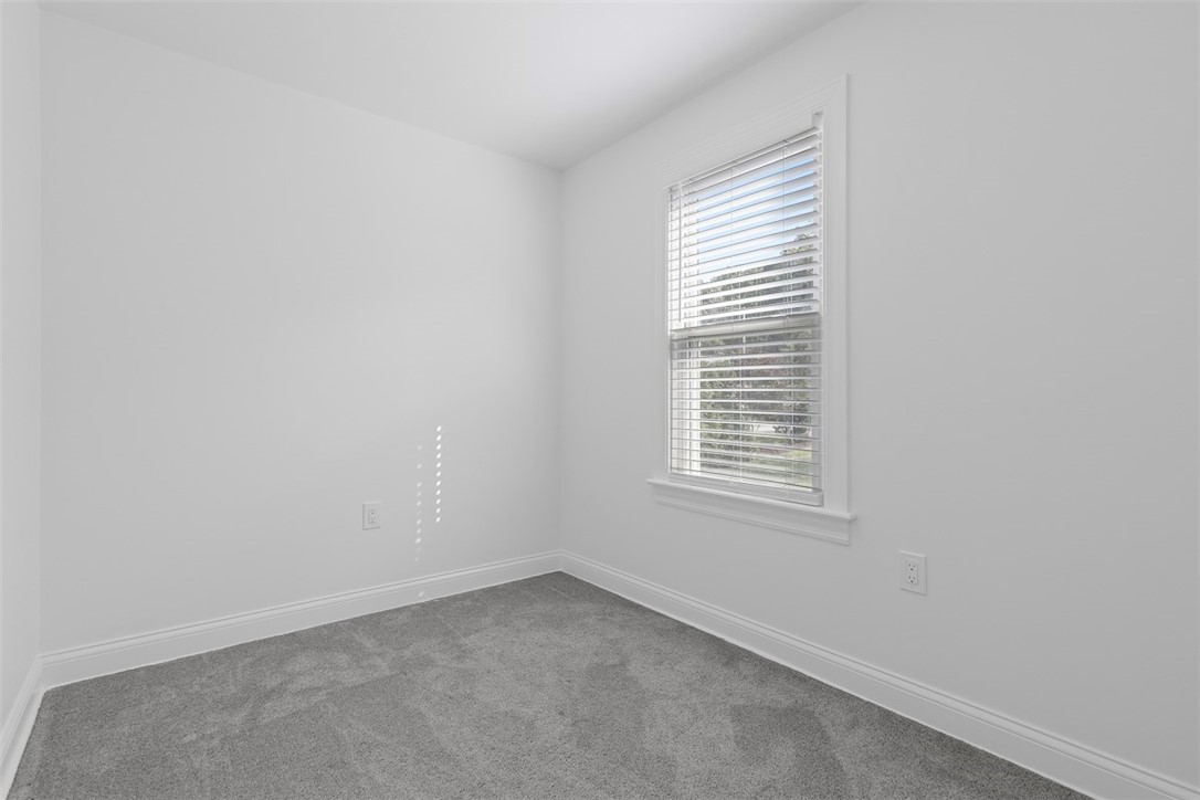 325 Elizabeth Street