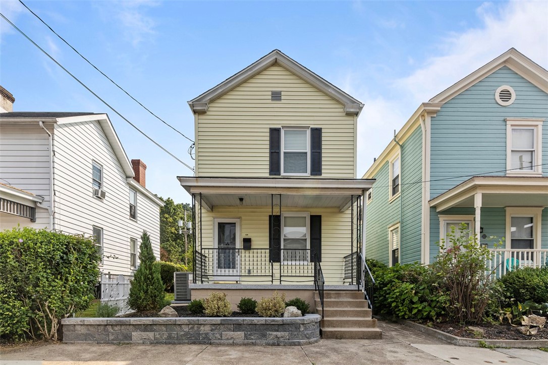 325 Elizabeth Street