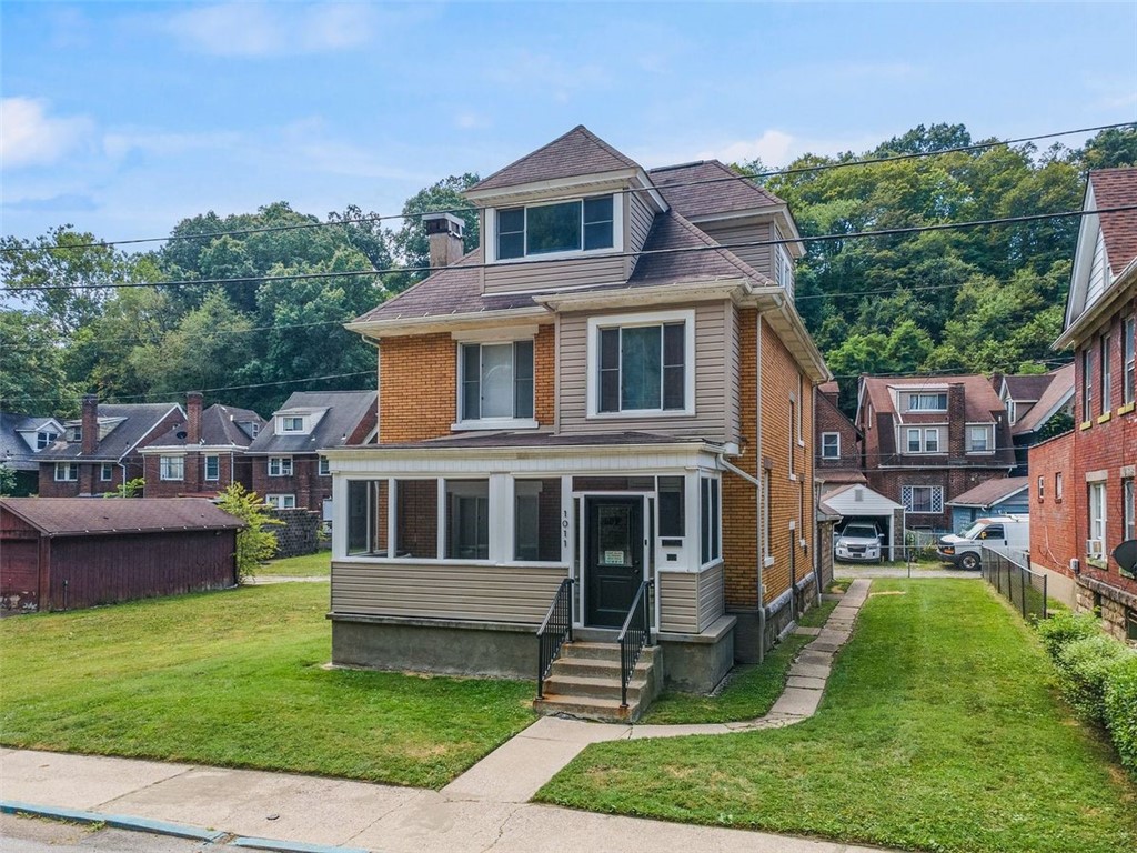 1011 Sheffield Ave