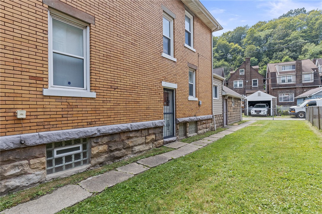 1011 Sheffield Ave