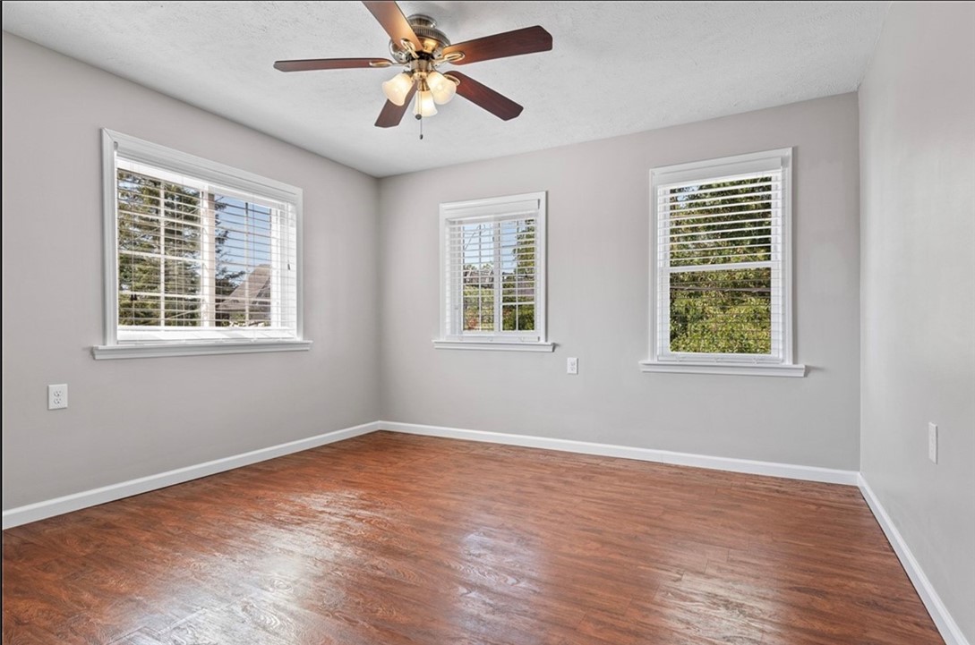 713 Nevin Ave BACK