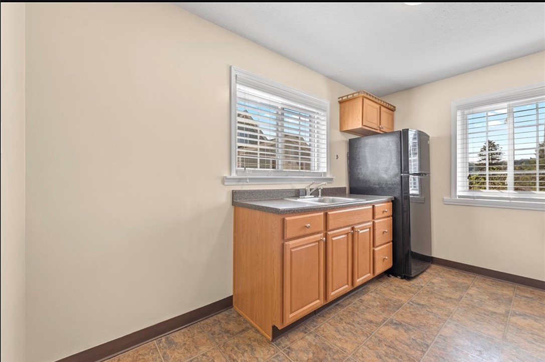 713 Nevin Ave BACK