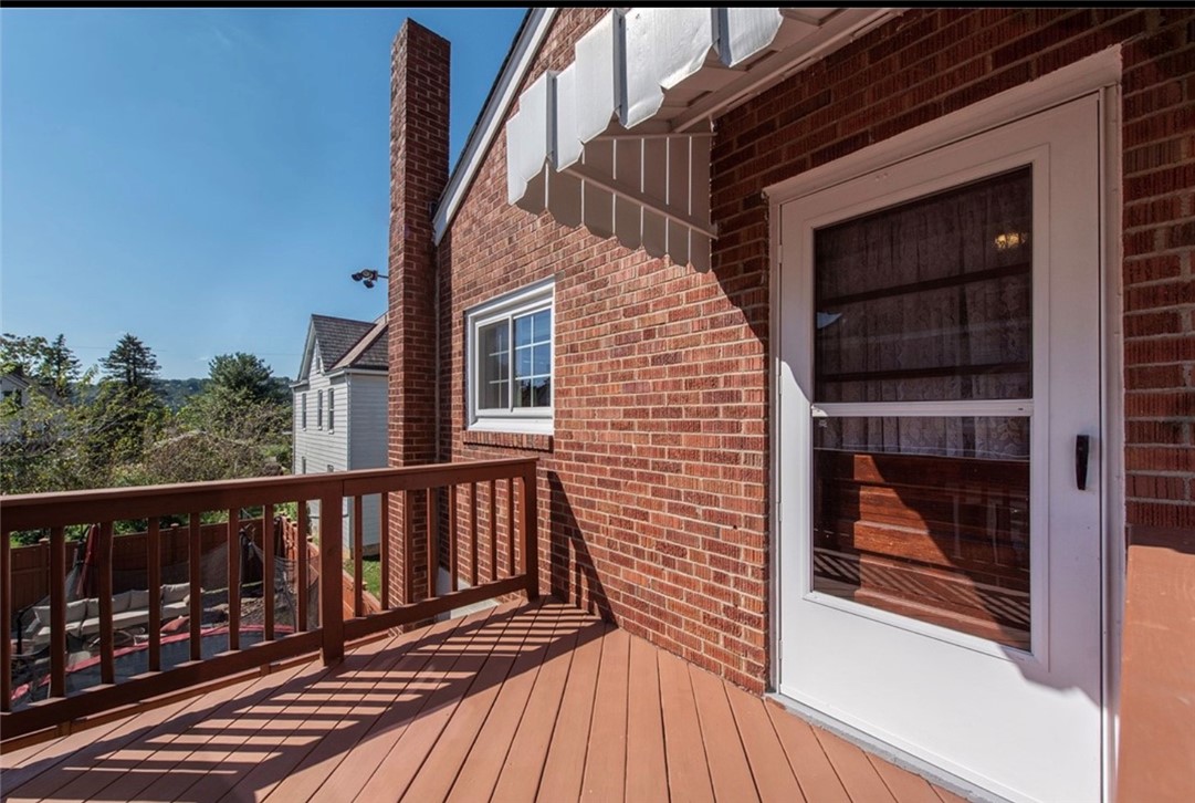 713 Nevin Ave BACK
