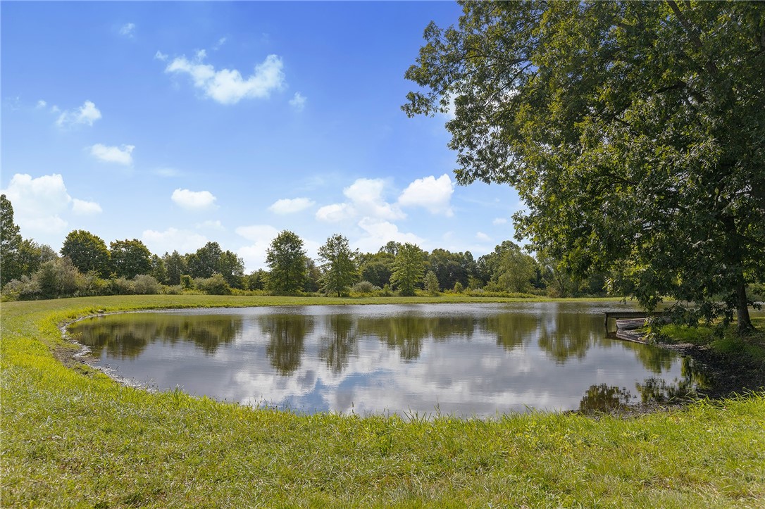 206 Lee Road