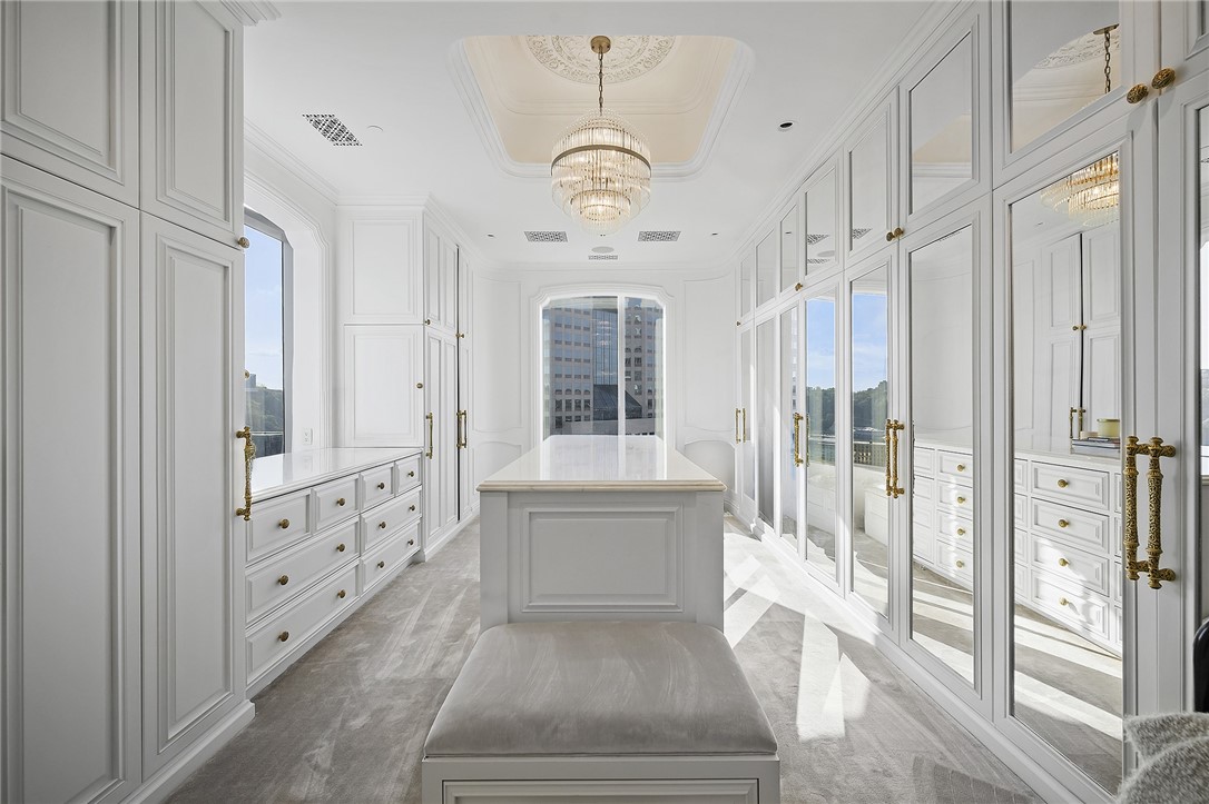 550 Market Street 22-23