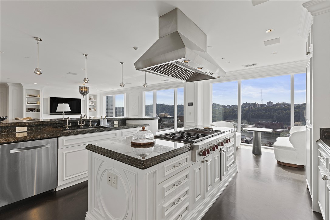 550 Market Street 22-23