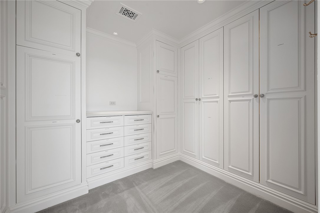 550 Market Street 22-23