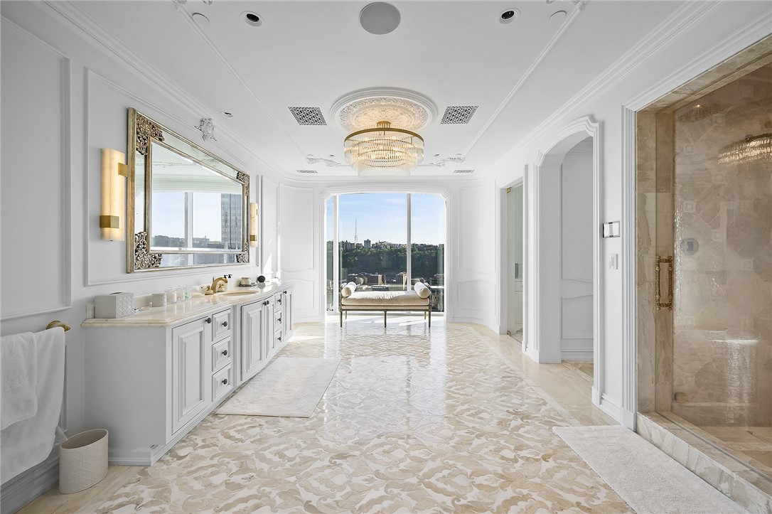 550 Market Street 22-23