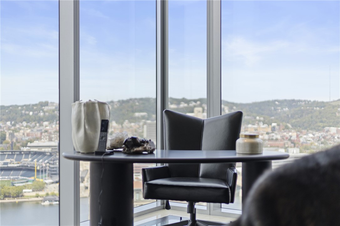 550 Market Street 22-23