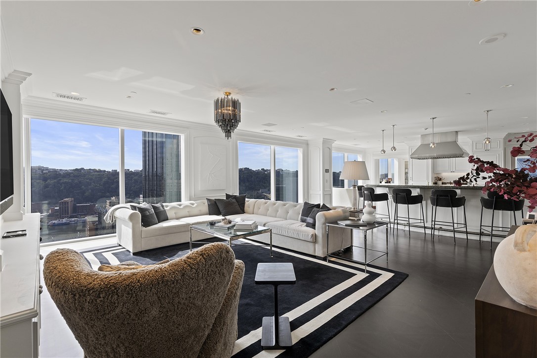 550 Market Street 22-23