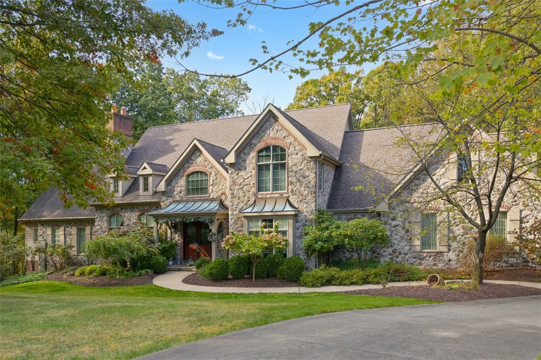 1607 Fieldstone Lane