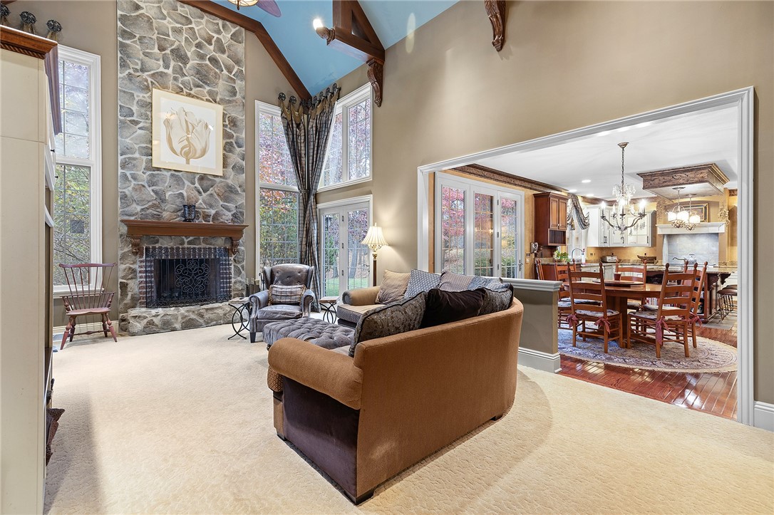 1607 Fieldstone Lane