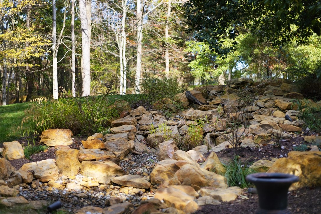 1607 Fieldstone Lane