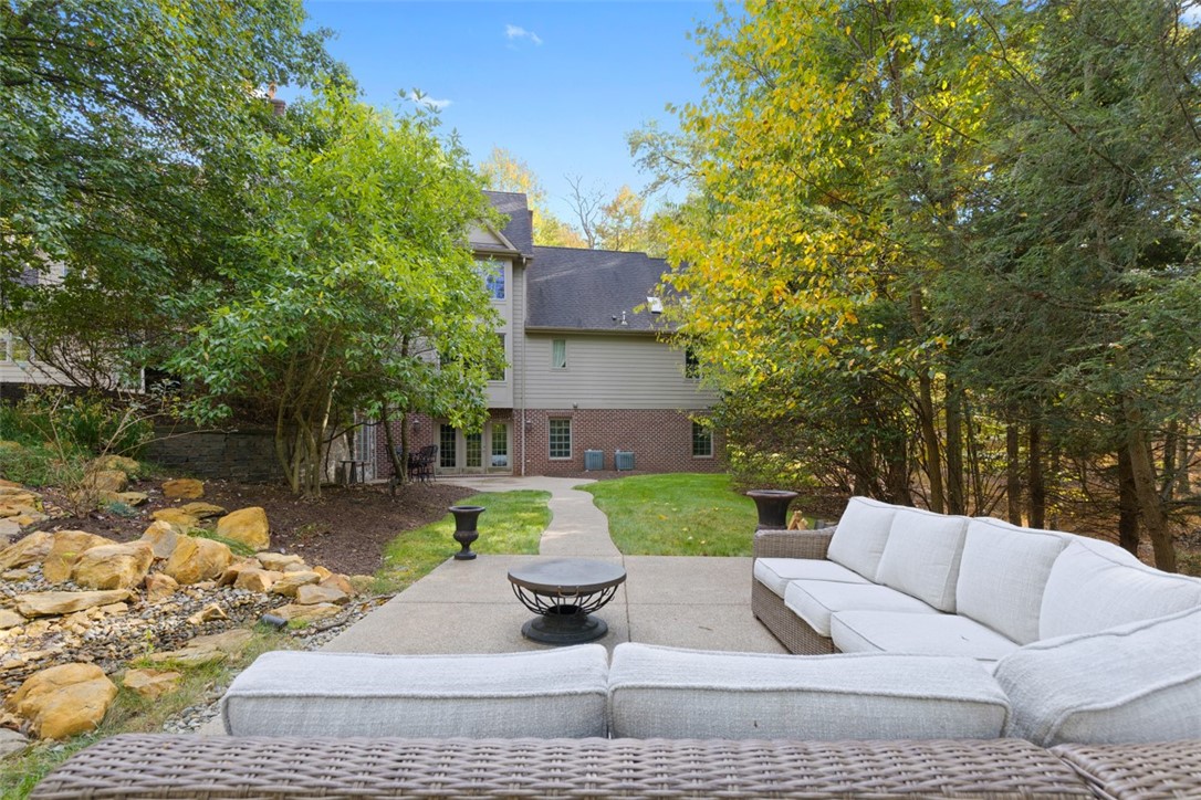 1607 Fieldstone Lane