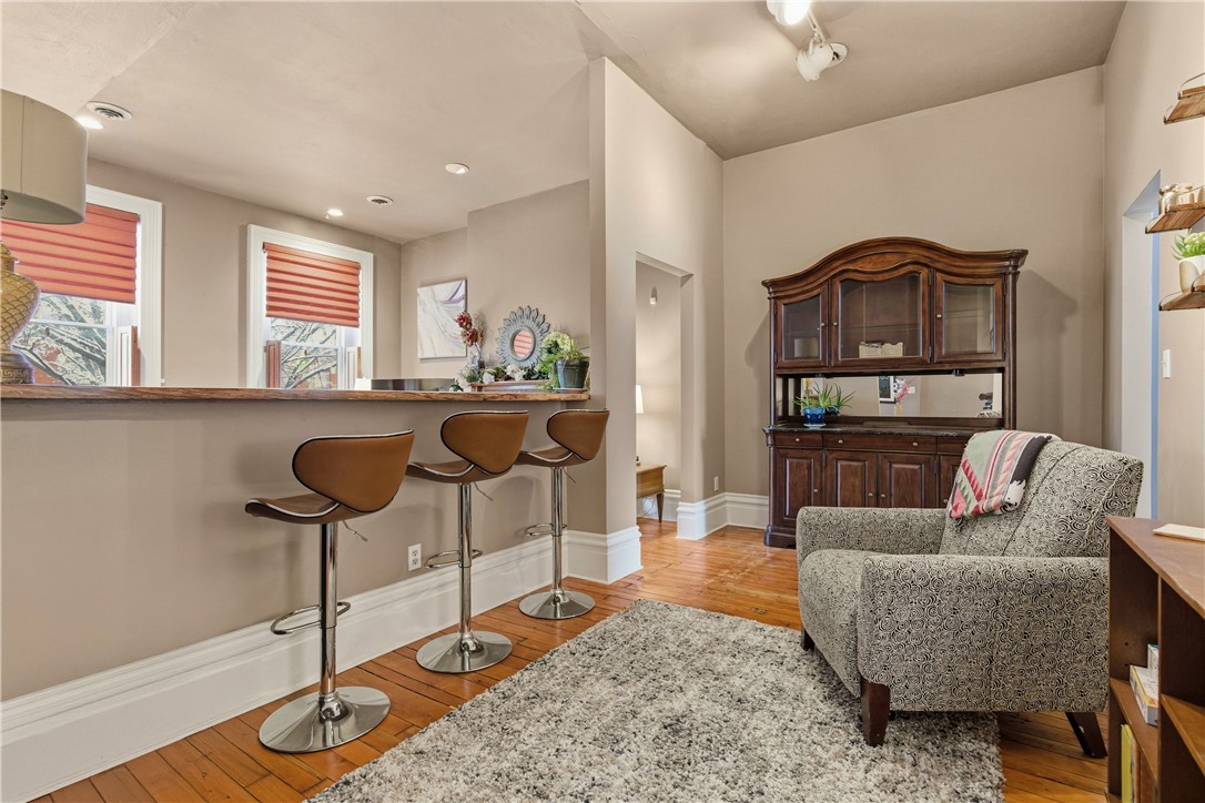 1323 Liverpool Street