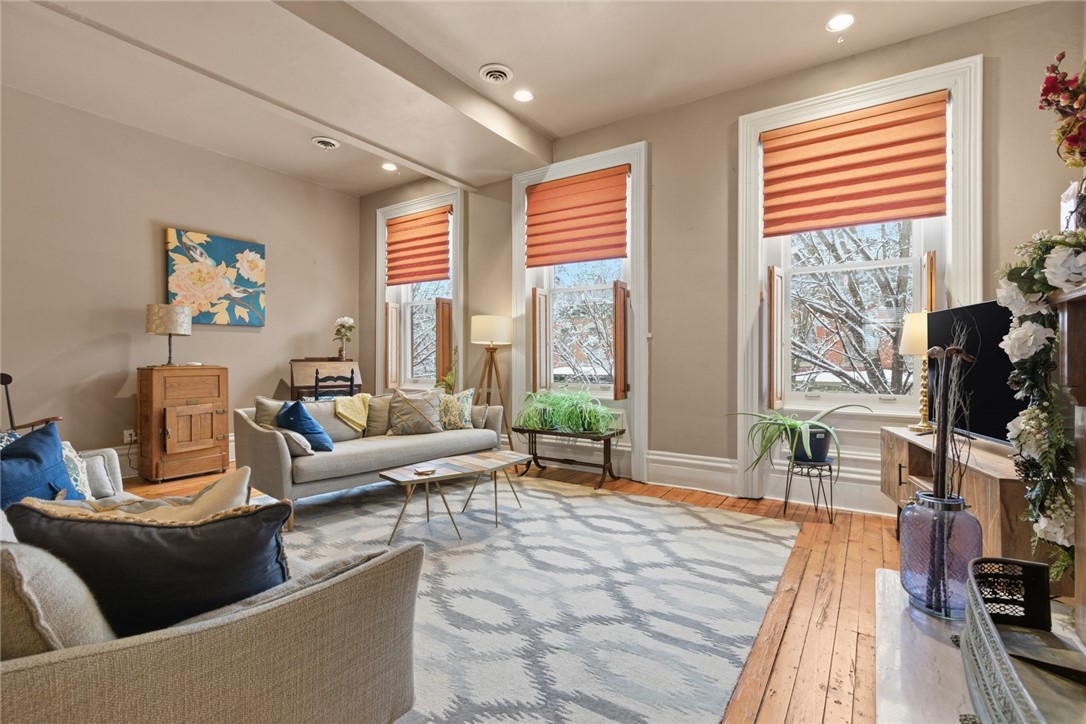 1323 Liverpool Street