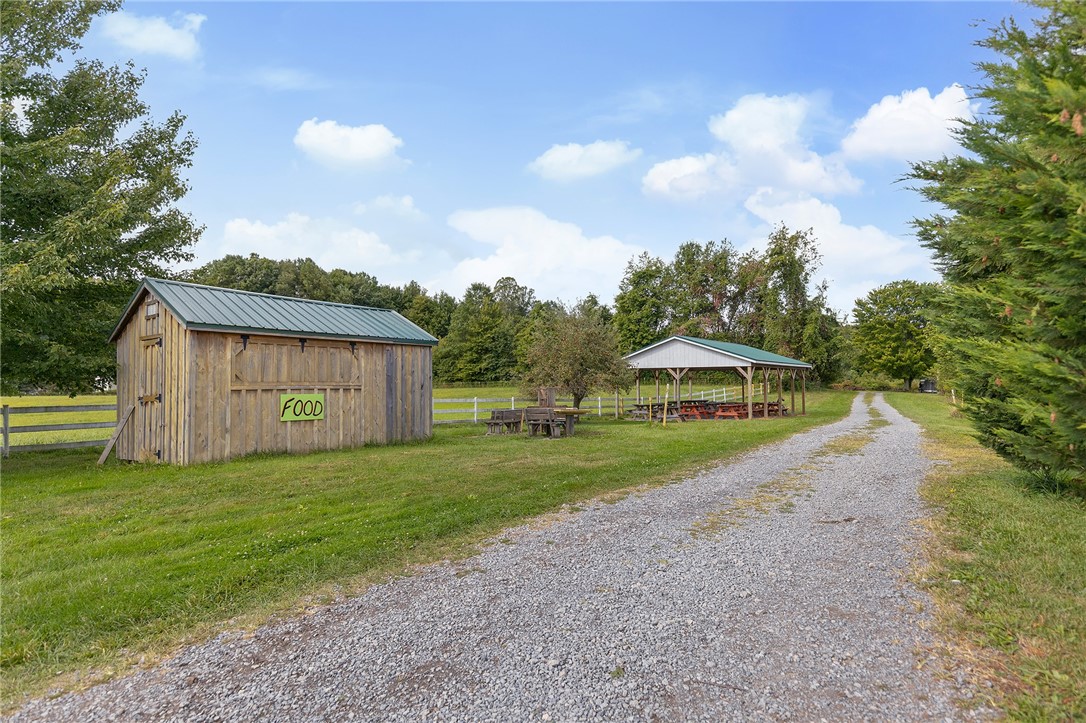 206 Lee Road