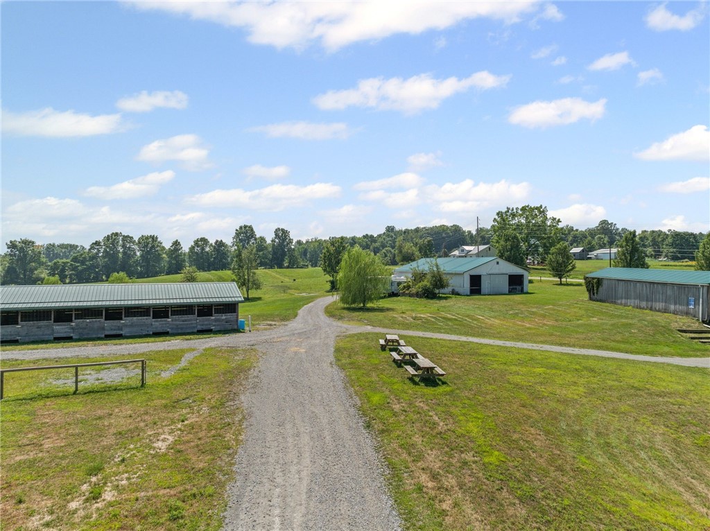 206 Lee Road