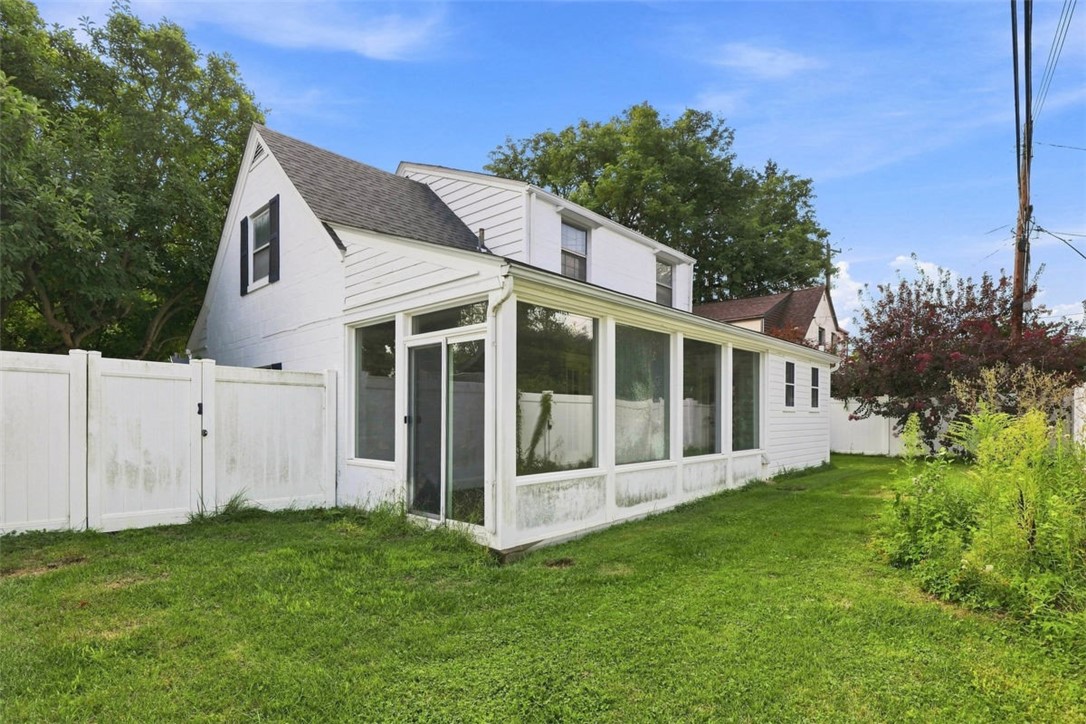 611 Charette Place