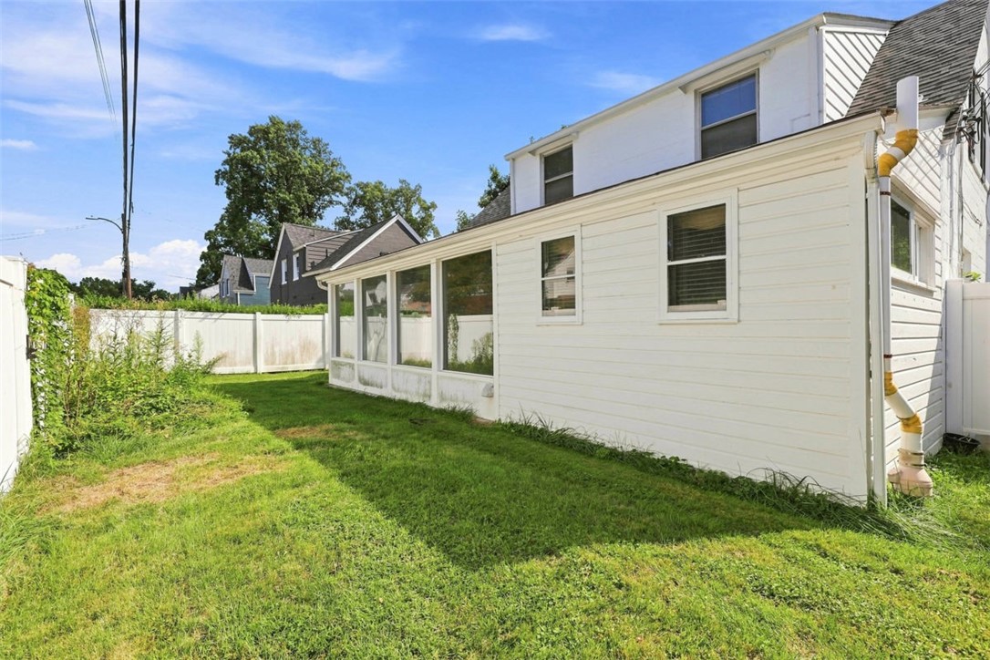 611 Charette Place