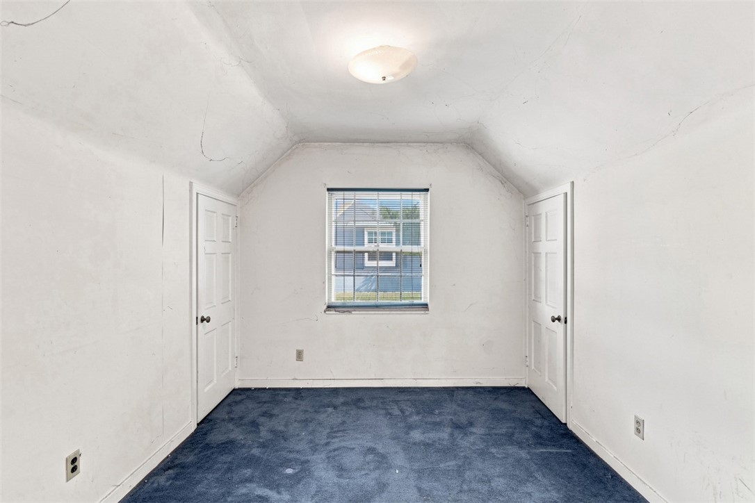 611 Charette Place