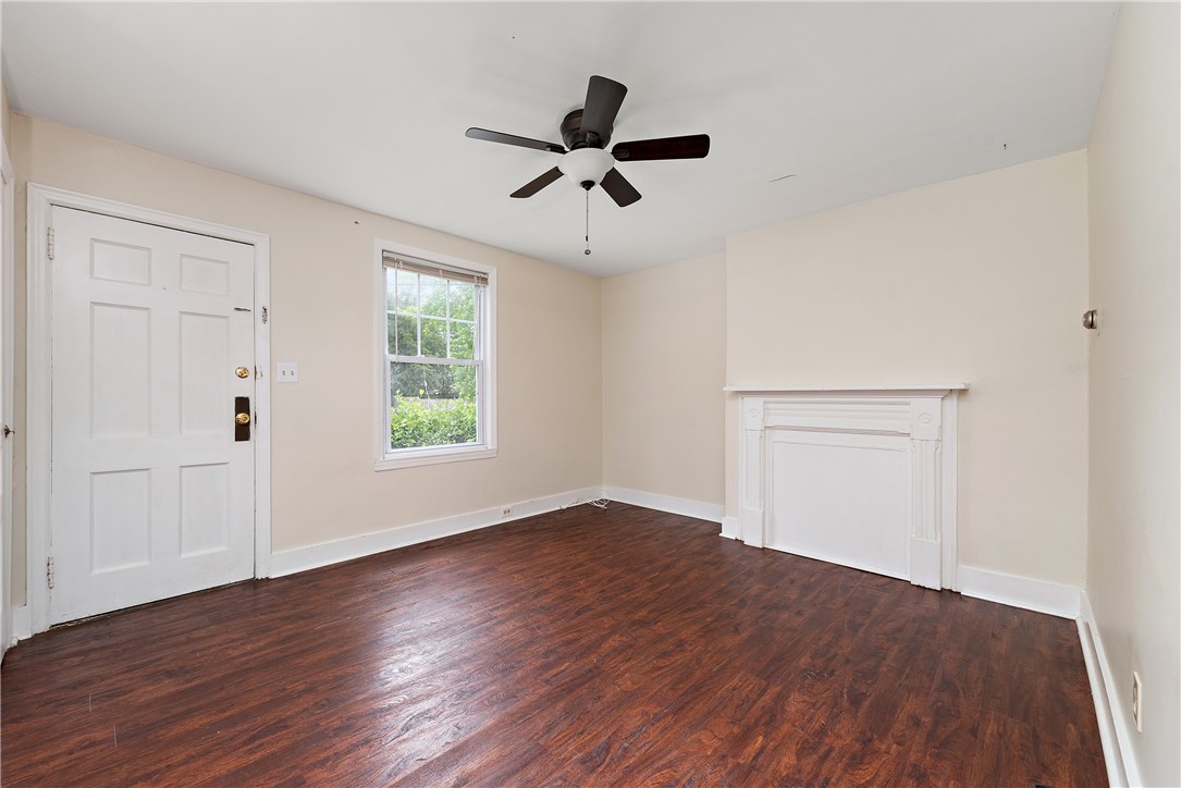 318 Sprott Way 318