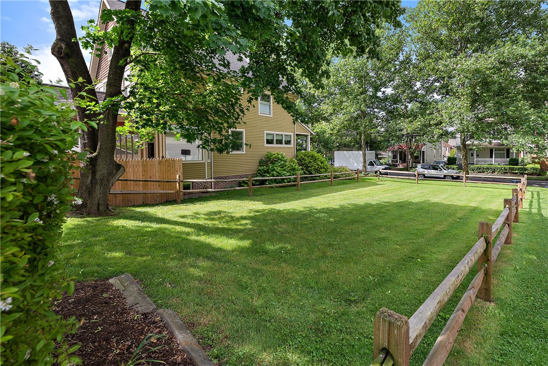 318 Sprott Way 318