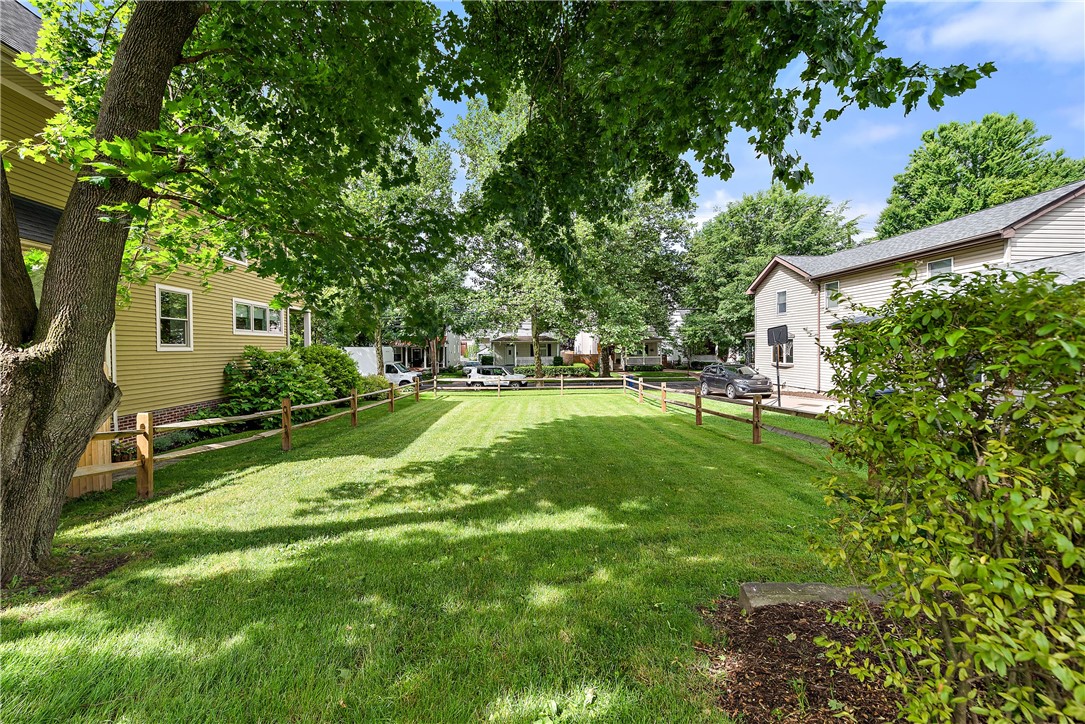 318 Sprott Way 318