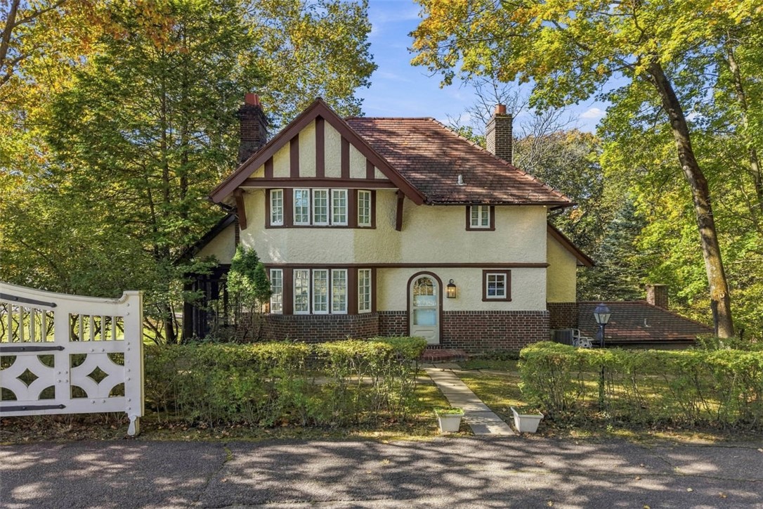 79 Quaker Hollow Road