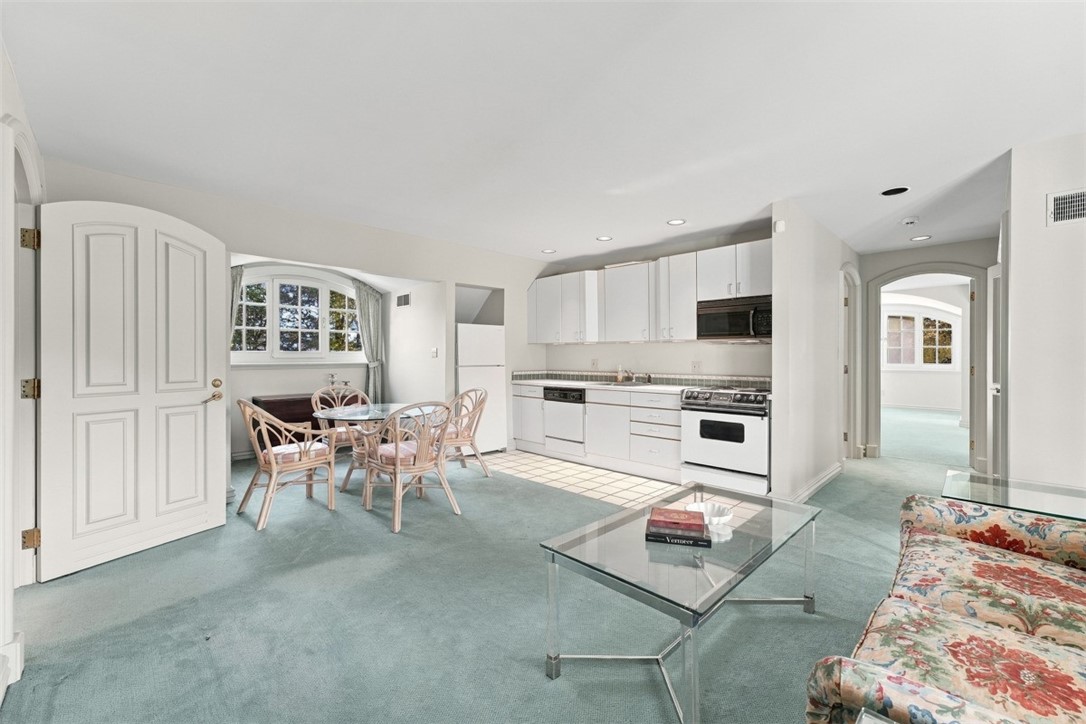 79 Quaker Hollow Road