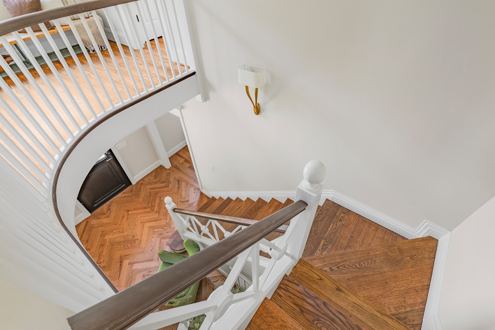 2413 Valley Brook Rd