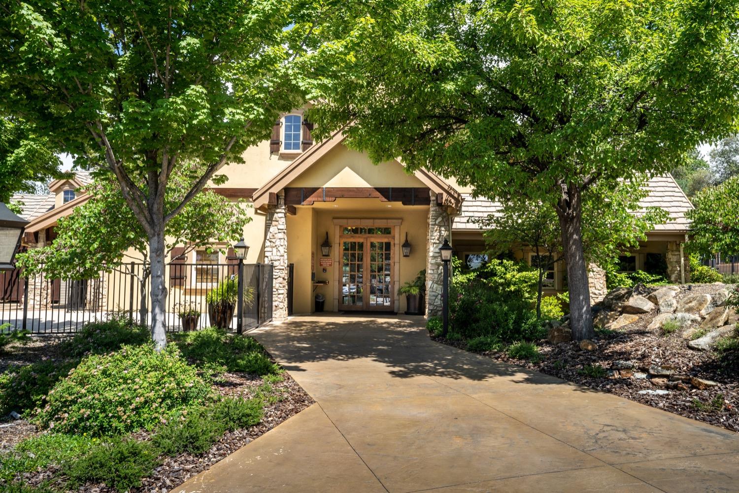 15065 Grand Knoll Drive