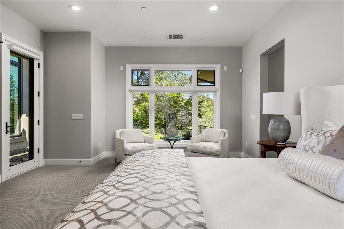 2073 Long View Drive