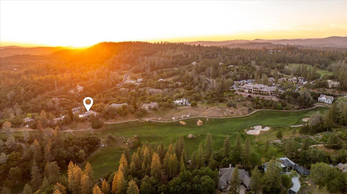 2073 Long View Drive